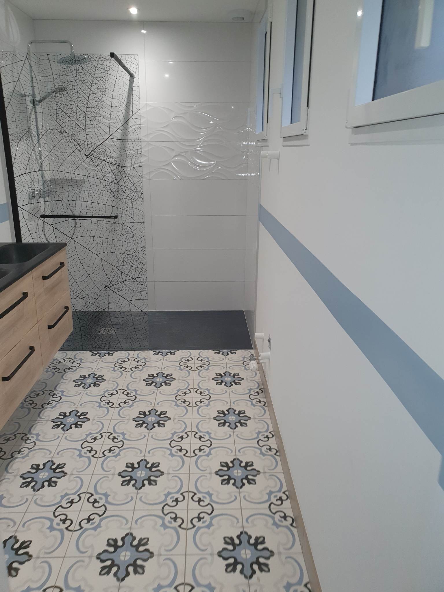Peinture murale salle de bain